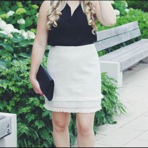 Ann Taylor Loft Skirt Beige Linen Blend Tassel Fringe Hem Career size 8